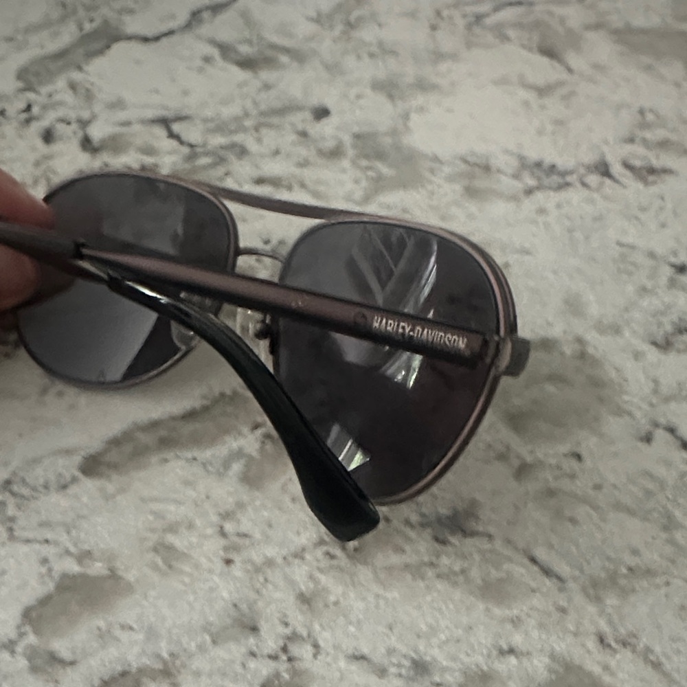 HD Black Aviator Sunglasses - Picture 2 of 6